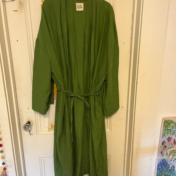 Dazed But Amazed Palm Green Linen Robe - Picture 4 of 5
